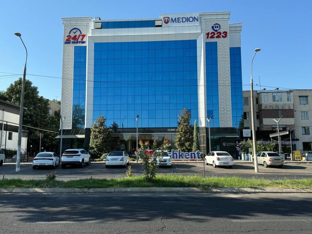 Abay Street- Tashkent City Center Bagian luar foto