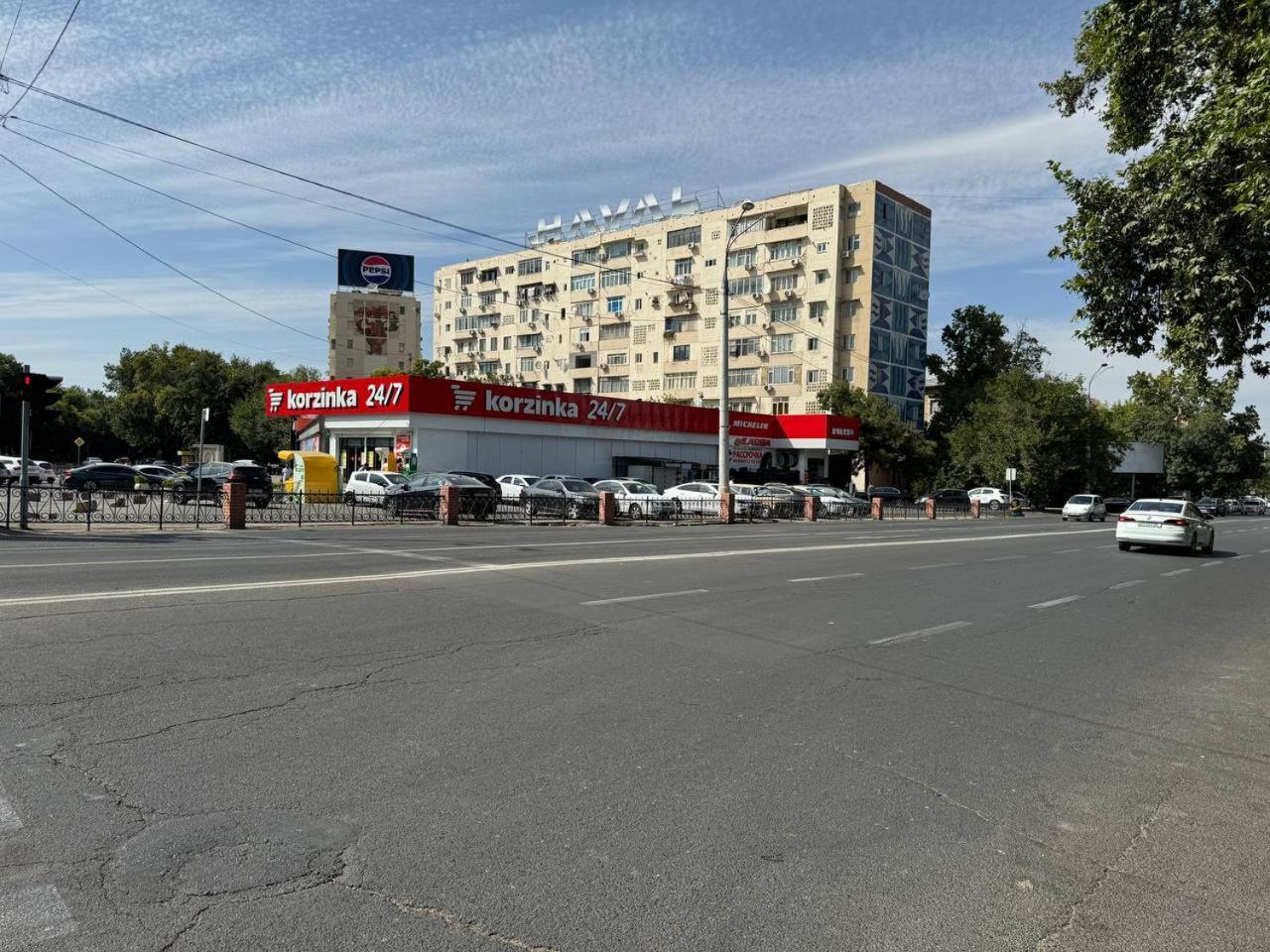 Abay Street- Tashkent City Center Bagian luar foto