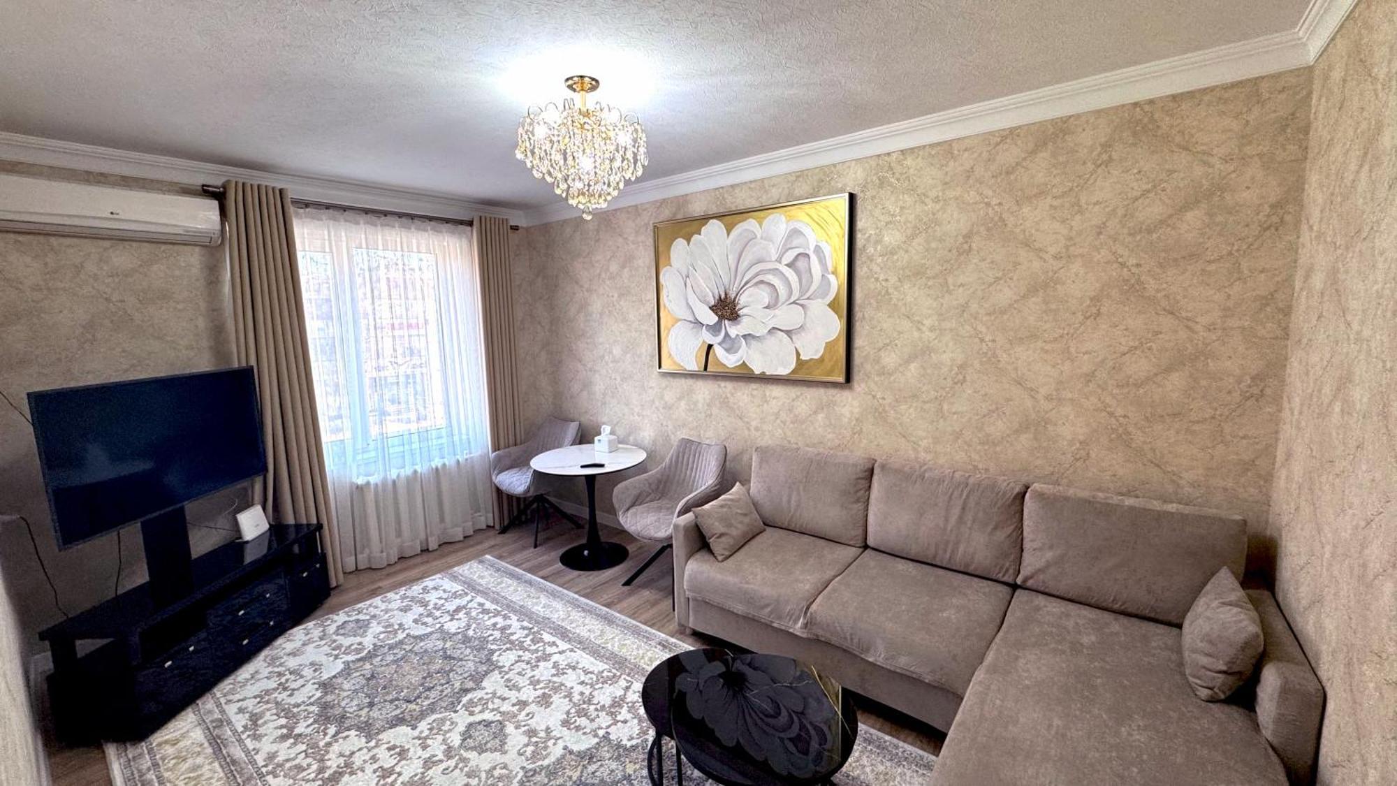 Abay Street- Tashkent City Center Bagian luar foto